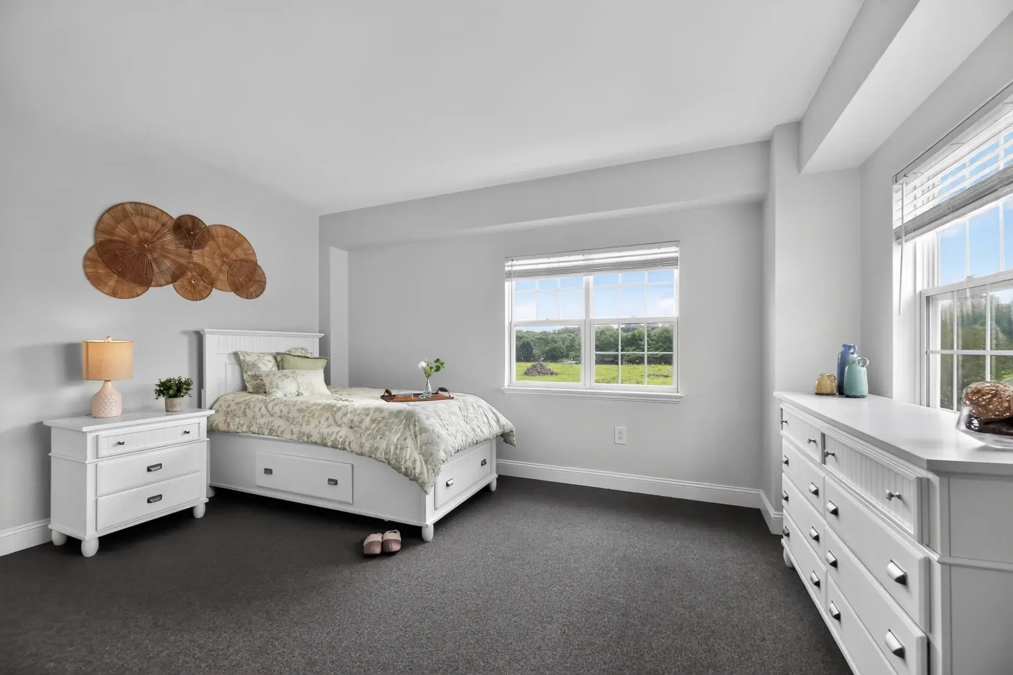 14 291 Village Rd E Bedroom 7930